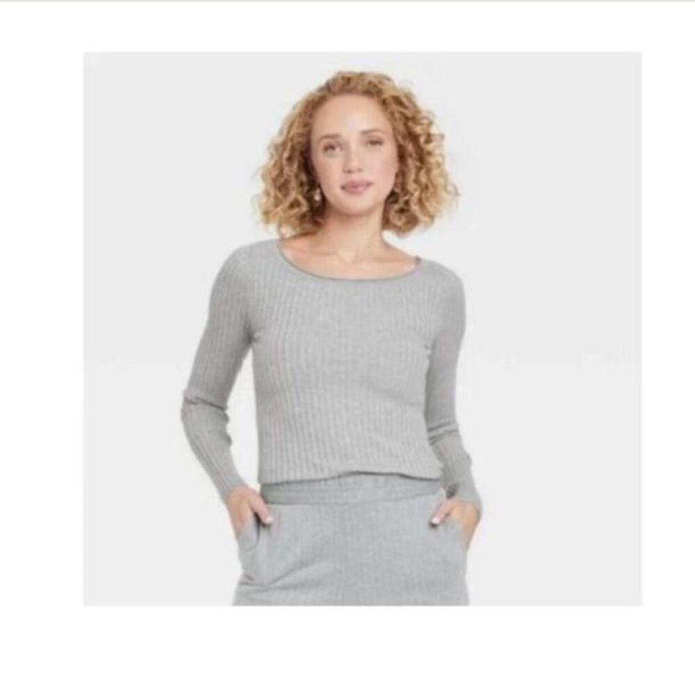 A New Day Size L Long Sleeve Knit Top